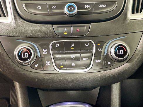 Used 2024 Chevrolet Malibu LT FWD image 9