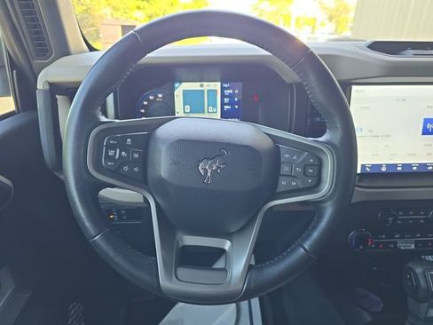 Used 2023 Ford Bronco Wildtrak AWD/4WD image 17