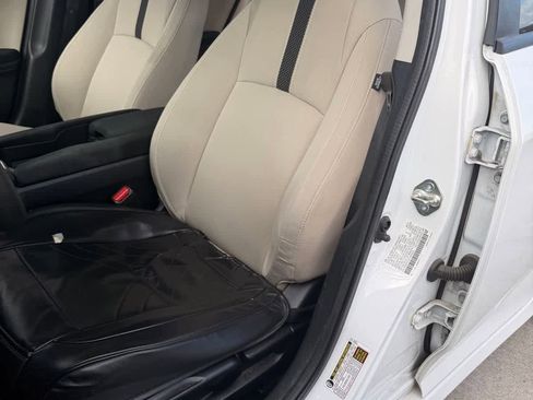 Used 2020 Honda Civic LX image 9
