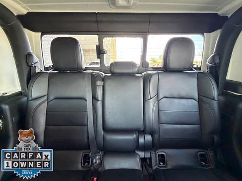 Used 2021 Jeep Gladiator Sport AWD/4WD image 25