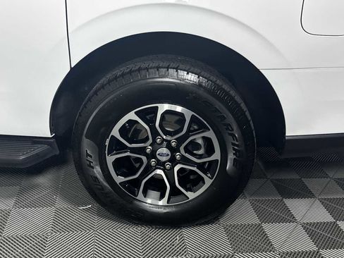 Used 2024 Ford Expedition Max XLT image 20