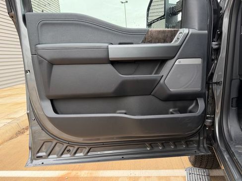 New 2026 Ford F250 Lariat w/ Black Appearance Package AWD/4WD image 17