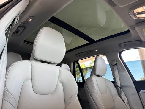 Certified 2024 Volvo XC90 B5 Core w/ Climate Package AWD/4WD image 17
