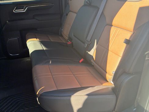 Used 2024 Chevrolet Silverado 1500 High Country w/ Technology Package image 11