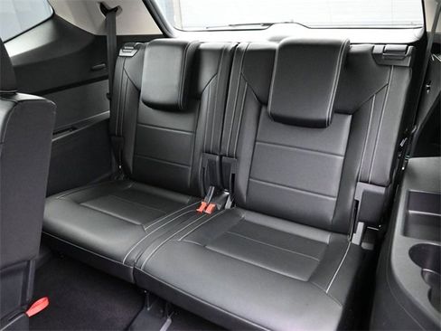 Used 2022 Volkswagen Atlas SE image 29