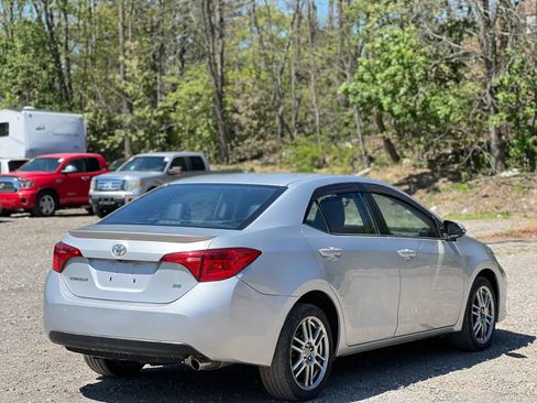 Used 2019 Toyota Corolla SE FWD image 6
