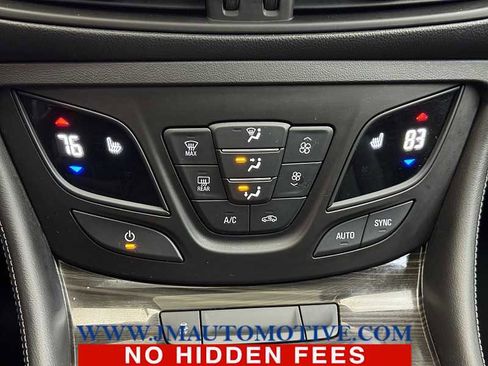 Used 2019 Buick Envision Essence image 37