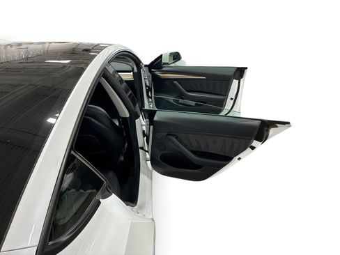 Certified 2022 Tesla Model 3 Performance AWD/4WD image 24