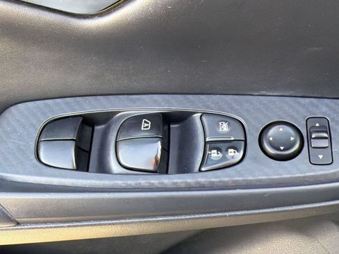 Used 2021 Nissan Sentra SV FWD image 13