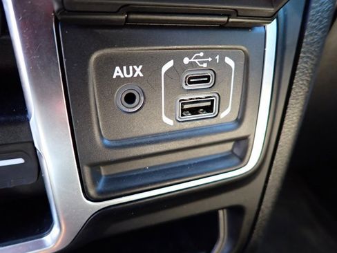 Used 2020 Jeep Gladiator Rubicon image 16