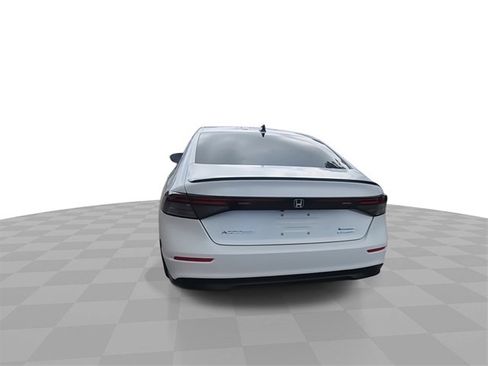 Used 2023 Honda Accord Sport image 7