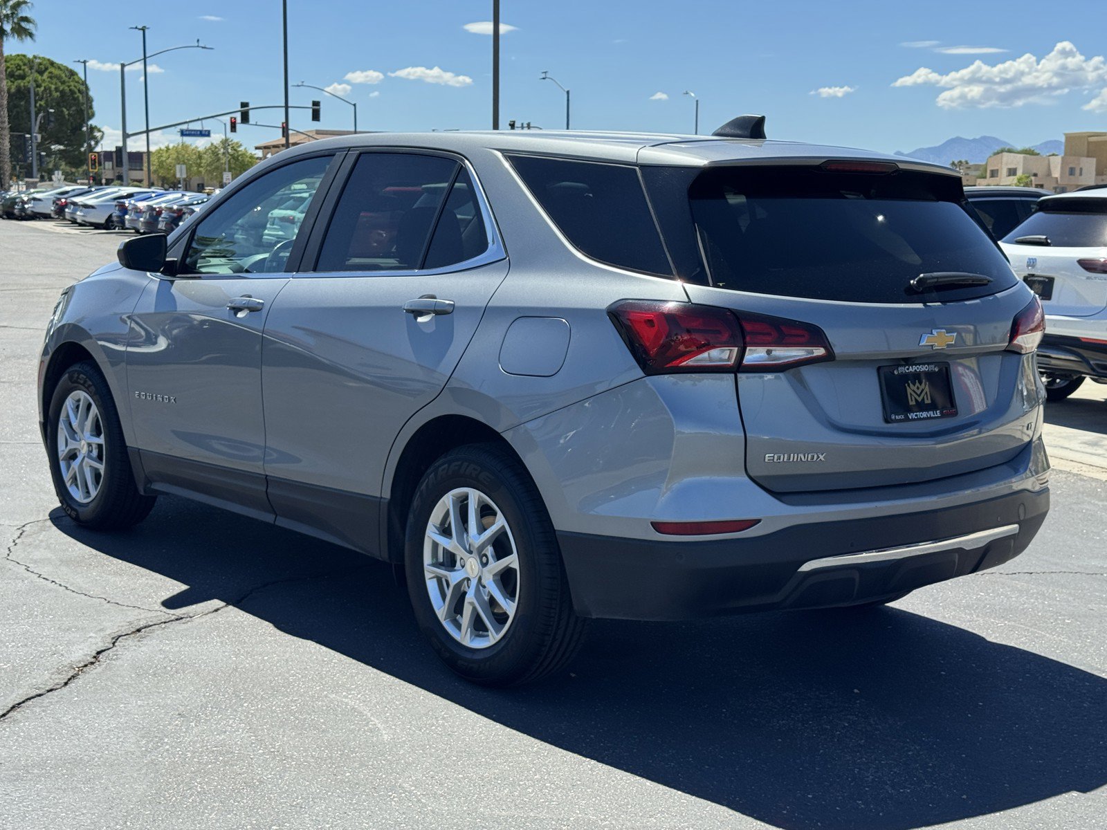 Used 2024 Chevrolet Equinox LT FWD image 4