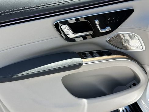 Certified 2023 Mercedes-Benz EQS 580 4MATIC SUV image 11