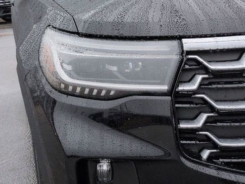 New 2026 Ford Explorer Platinum RWD image 9
