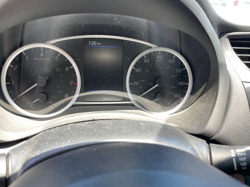 Used 2019 Nissan Sentra S FWD image 4