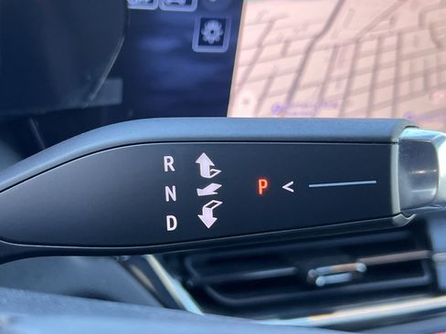 Certified 2024 Chevrolet Equinox EV RS FWD image 20