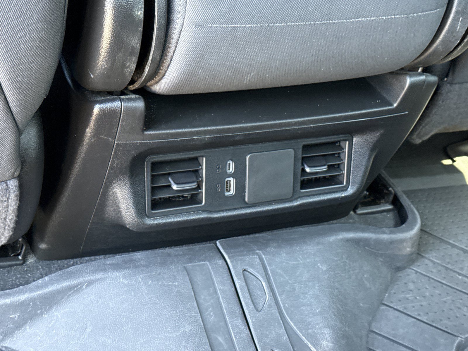 Used 2024 Chevrolet Silverado 1500 Custom w/ Turbomax Blackout Package RWD image 14