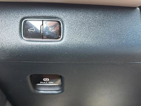 Used 2025 Lincoln Navigator Black Label image 28