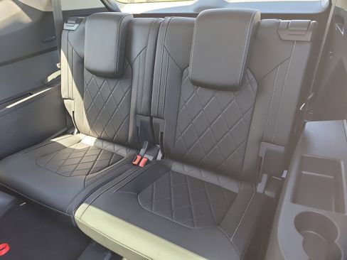 Used 2026 Volkswagen Atlas SEL Premium R-Line image 13