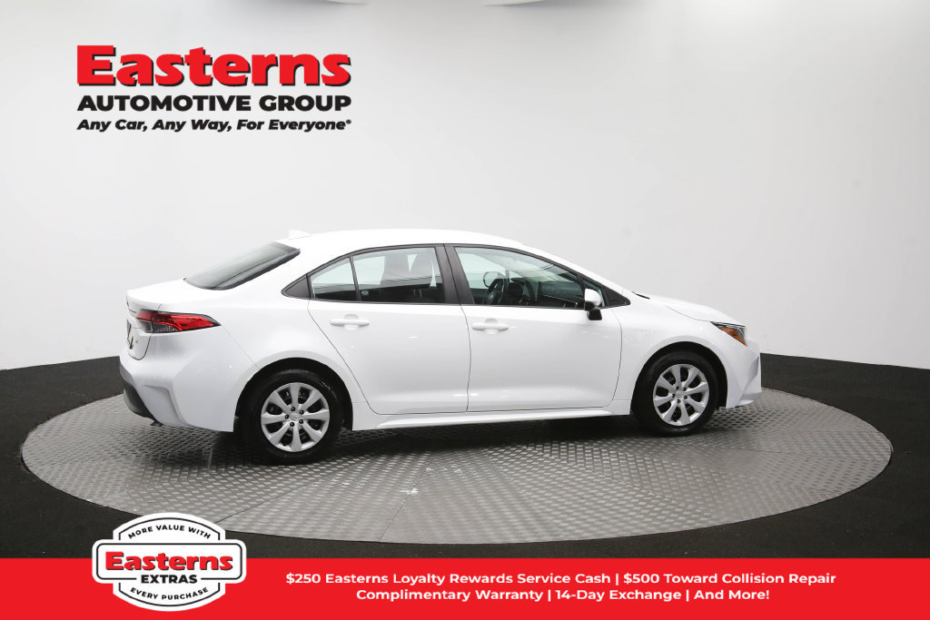 Used 2024 Toyota Corolla LE FWD image 43