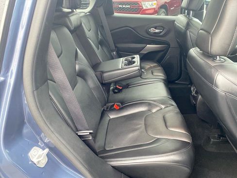 Used 2021 Jeep Cherokee Limited AWD/4WD image 25