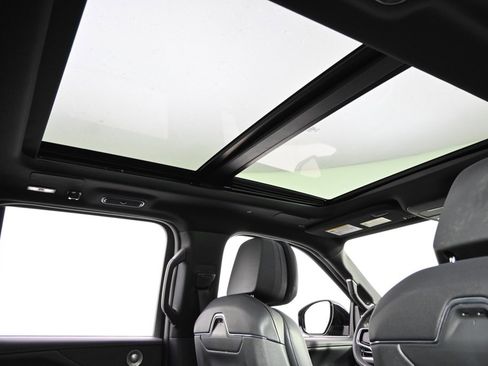 New 2025 Lincoln Navigator Reserve w/ Jet Appearance Package image 17