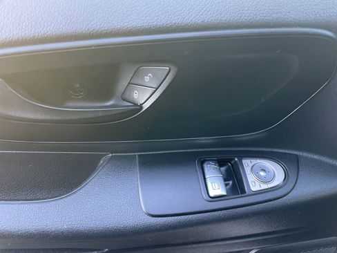 Used 2018 Mercedes-Benz Metris image 25