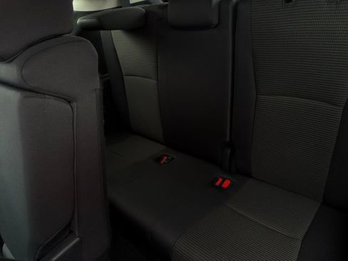 Used 2025 Toyota Highlander LE AWD/4WD image 16
