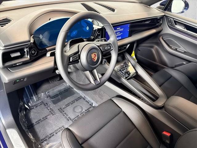 Used 2026 Porsche Macan 4 Electric AWD/4WD image 4