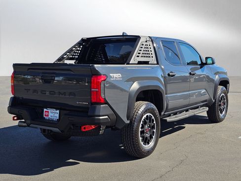 Used 2024 Toyota Tacoma TRD Off-Road image 35