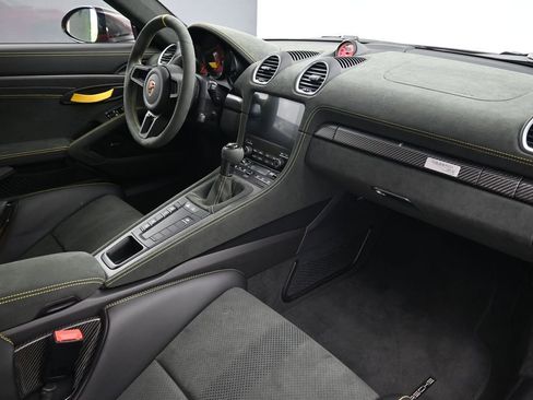 Certified 2025 Porsche 718 Cayman GT4 RS RWD image 12