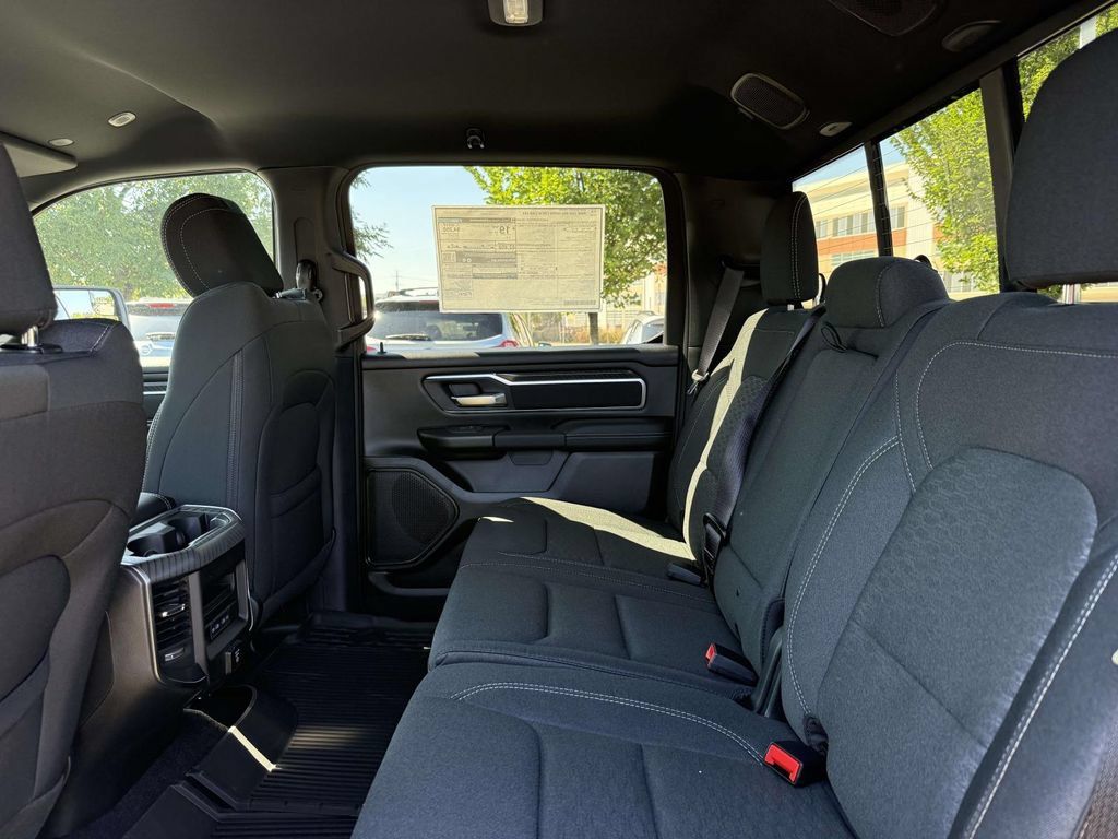New 2027 RAM 1500 4x4 Crew Cab image 15
