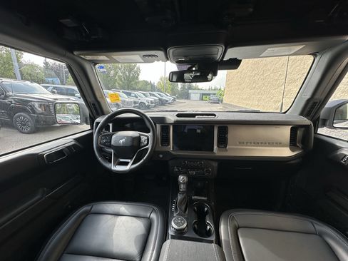 Used 2025 Ford Bronco Outer Banks AWD/4WD image 16