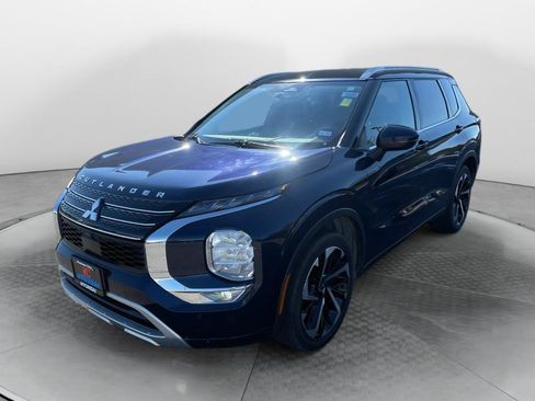 Used 2022 Mitsubishi Outlander SEL image 1