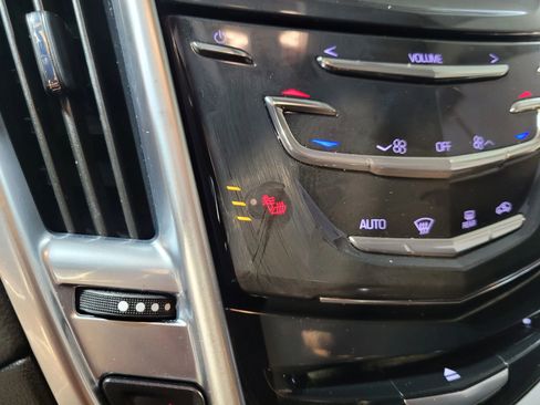 Used 2015 Cadillac SRX Luxury w/ Driver Awareness Package image 31