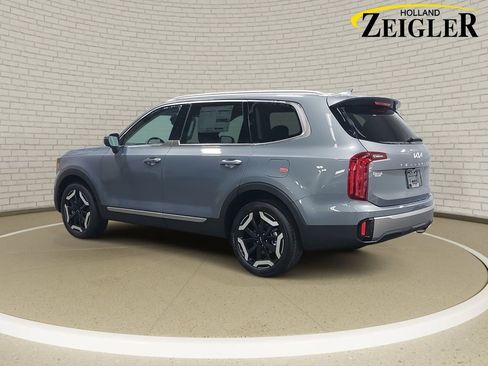 New 2025 Kia Telluride S image 7