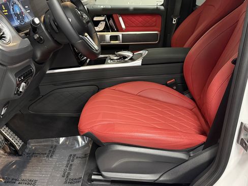 Used 2024 Mercedes-Benz G 550 image 21