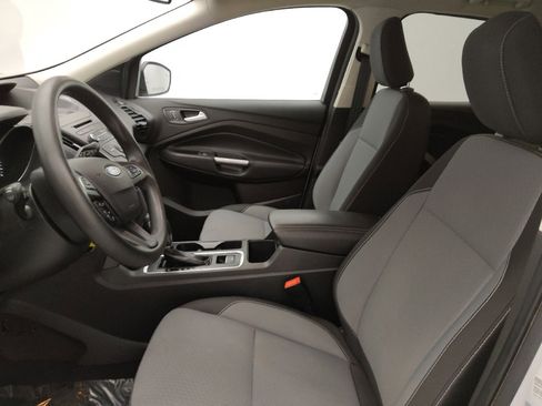Used 2018 Ford Escape SE w/ Ford Safe & Smart Package FWD image 17