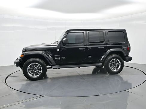 Used 2020 Jeep Wrangler Unlimited Sahara image 10
