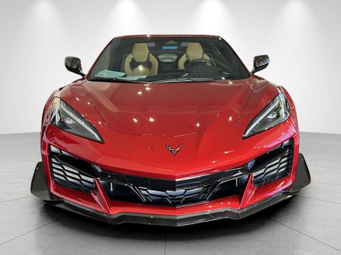 Used 2025 Chevrolet Corvette Z06 w/ Z07 Performance Package image 9