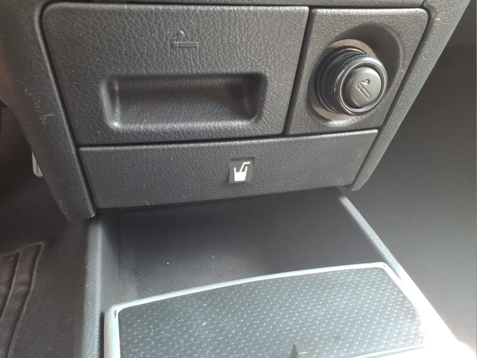 Used 2011 Chevrolet Aveo LT FWD image 46