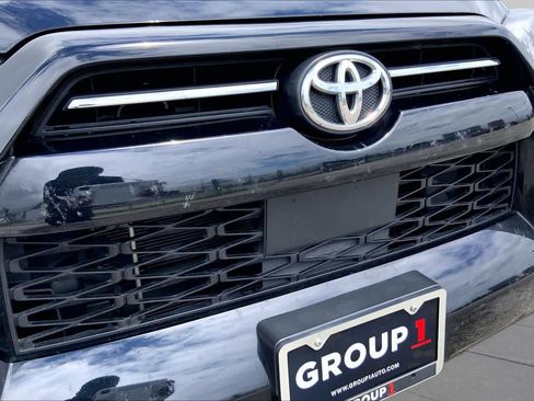 Used 2023 Toyota 4Runner SR5 AWD/4WD image 29