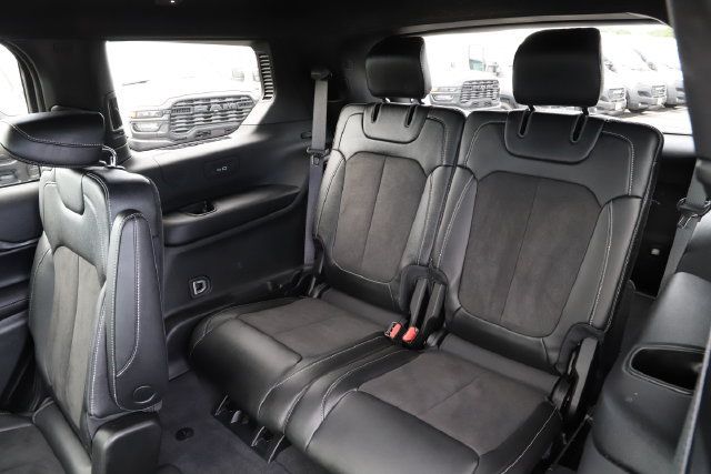 Used 2023 Jeep Grand Cherokee L Laredo AWD/4WD image 17