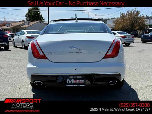 Used 2019 Jaguar XJ L Portfolio RWD image 12