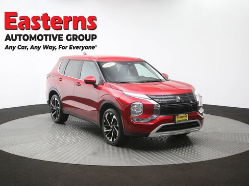 Used 2024 Mitsubishi Outlander SE AWD/4WD image 49