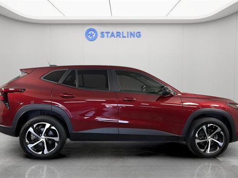 Certified 2024 Chevrolet Trax RS w/ Driver Confidence Package image 26