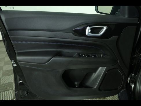 New 2026 Jeep Compass Latitude image 20