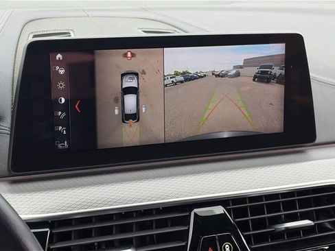 Used 2018 BMW 640i Gran Turismo xDrive image 28