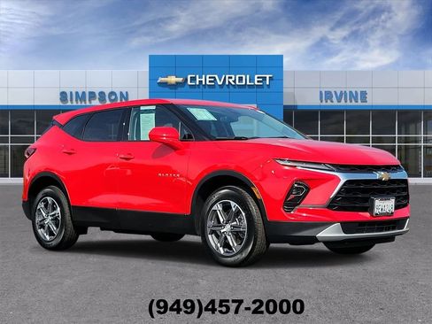 Used 2023 Chevrolet Blazer LT FWD image 1