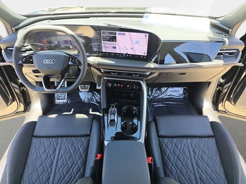 New 2026 Audi SQ5 Premium Plus AWD/4WD image 9